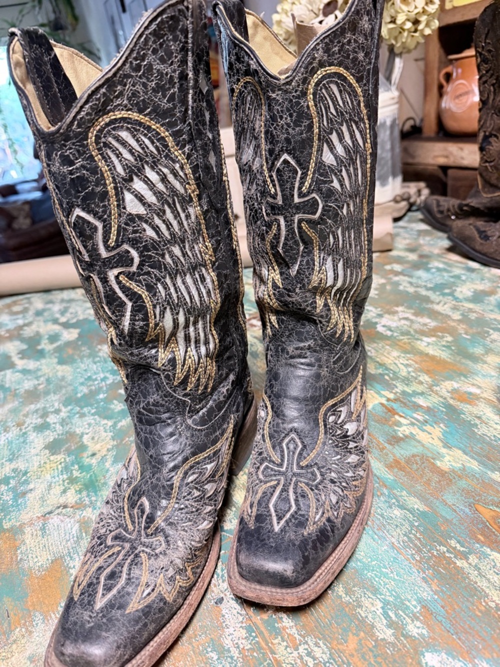Western Wing-Embroidered Black Women’s Heeled Boots